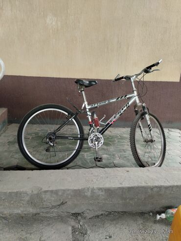 цены на велосипеды в бишкеке: Серый, цена договорная писать в ватцап, размер колеса 26x2.125