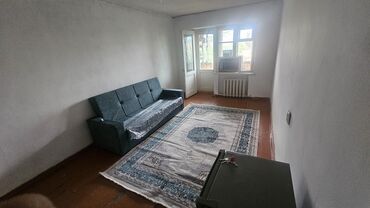 госница аренда начью: 3 комнаты, Собственник, Без подселения, С мебелью частично