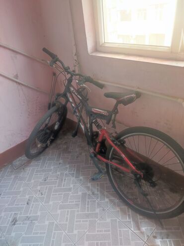 qaçış velosipedi: Б/у Трековый велосипед 26"