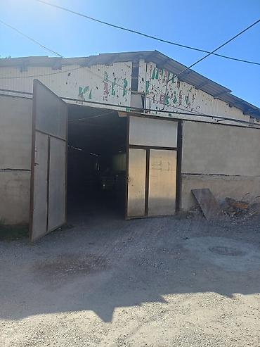 goranboyda ev satilir: Anbar sahəsi – 1 mərtəbəli, geniş və hündür tavanlı metal — 1