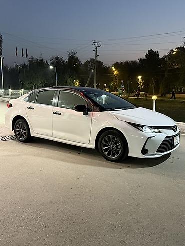bmw 2: Toyota Corolla: 2019 г., 1.8 л, Автомат, Бензин, Седан — 3