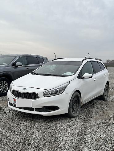 Kia: Kia Ceed: 2014 г., 1.4 л, Механика, Бензин, Универсал — 2