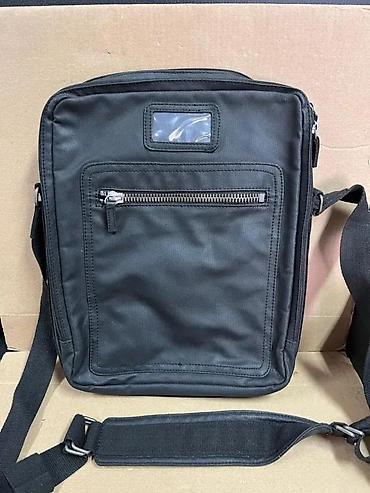 Torbe: Crna torba preko ramena sa više pregrada - Materijal: izdržljiva — 1