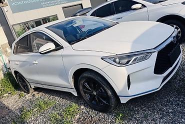 BYD: BYD E2: 2021 г., Автомат, Электромобиль, Хэтчбэк — 1