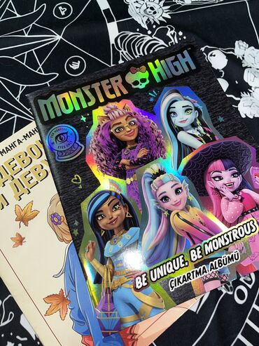 usaq rolikleri: Monster high və Anime jurnal və kitab + oeijinal monster high