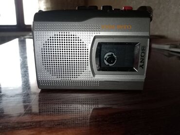 ikinci el mikrofon: 🎧 Təsviri: Bu Vintage Sony TCM-150 kaset yazıcısı analoq texnologiya