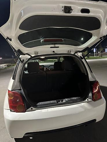 Scion: Toyota Ist: 2003 г., 1.3 л, Автомат, Бензин, Хетчбек — 4