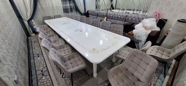 Столы для зала: Столы 2/1 хорошего качества — 4