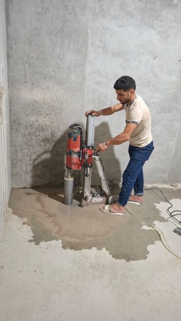 Plitə işləri: Beton kəsmə deşmə xidməti betonlarin her fiqurda kesimi deşimi düz və
