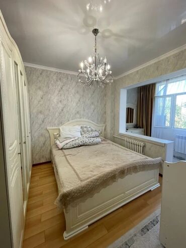квартира берилет салиева алматинка: 3 комнаты, 65 м², 105 серия, 3 этаж, Косметический ремонт