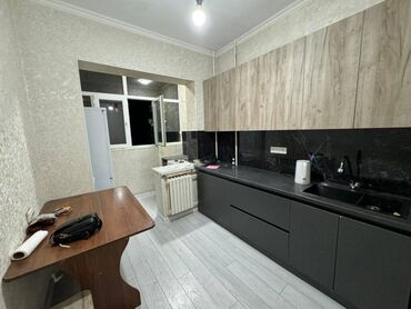 Продажа домов: 3 комнаты, 65 м², 106 серия, 5 этаж, Косметический ремонт