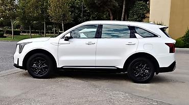 man sat: Kia Sorento: 1.6 l | 2025 il — 3