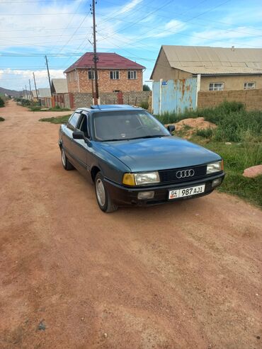 срочно продаю нужны деньги: Audi 80: 1990 г., 1.8 л, Механика, Бензин, Седан