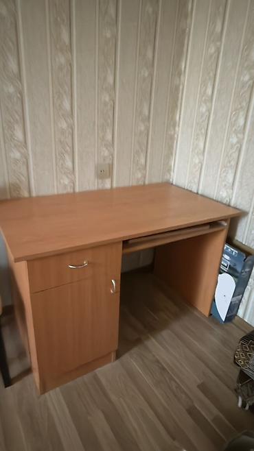 Düz masa, Polkalı, Siyirməli, Sadə laminat, Zəmanətsiz lalafo.az -da Düz masa, Polkalı, Siyirməli, Sadə laminat, Zəmanətsiz