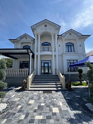 Продажа коттеджей и домов: 🏡 Продается особняк в районе Арча-Бешик! ✨ 📍 Участок — 6 соток 📐 — 1