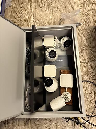 Видеонаблюдение: Комплект видеонаблюдения в металлическом шкафу Состав: - 4 купольные — 5