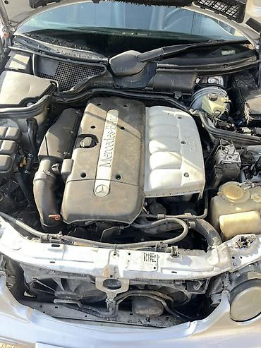 turbo.az c220: Mercedes-Benz E 320: 3.2 l | 2000 il Sedan — 6