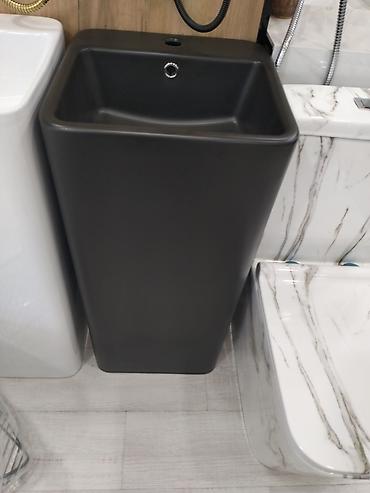 canaqlar: Məhsul: Döşəməüstü dayanan lavabo (stelajlı “pedestal sink”) Təsvir — 4
