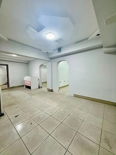 Продажа другой коммерческой недвижимости: 📍 мкр. Асанбай 🔘175м² Коммерческое помещение в Асанбае — 175 м² — 8