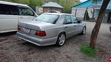 чанган уни к: Mercedes-Benz E-Class: 1993 г., 2 л, Кол менен иштөөчү, Бензин, Седан — 5
