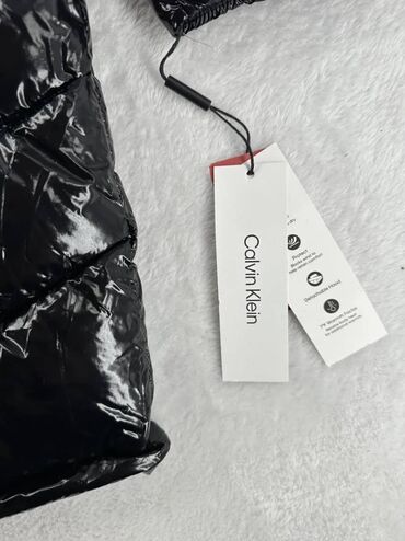 Пуховики и зимние куртки: Пуховик, По колено, США, Лакированный, M — 8