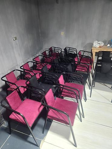Kreslolar: Metall karkaslı yumşaq oturacaqlı kreslolar - Material: möhkəm qara — 2