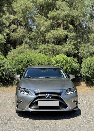 Lexus: Lexus ES: 2017 г., 2.5 л, Вариатор, Гибрид, Седан