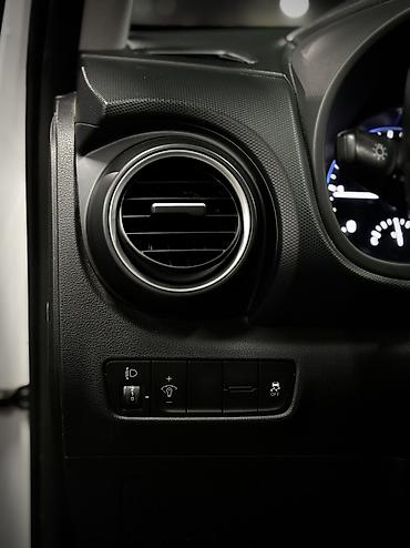 Hyundai: Hyundai Kona: 2018 г., 1.6 л, Автомат, Дизель, Кроссовер — 12