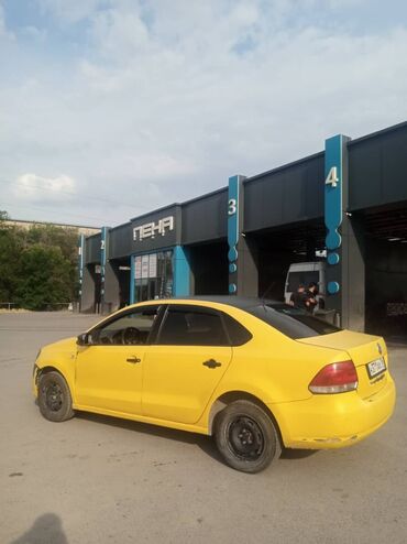 квадрат волва: Volkswagen Polo: 2014 г., 1.6 л, Механика, Бензин, Седан