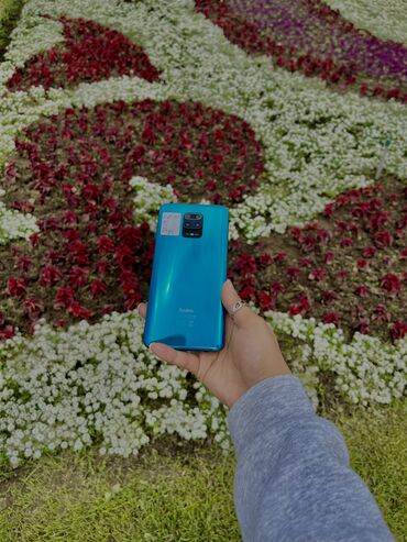 телефон реалми: Realme 1, Б/у, 64 ГБ, цвет - Синий, 1 SIM