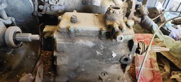 Двигатели, моторы и ГБЦ: Двигатель с коробкой передач для грузовой/спецтехники. Комплект: - — 2