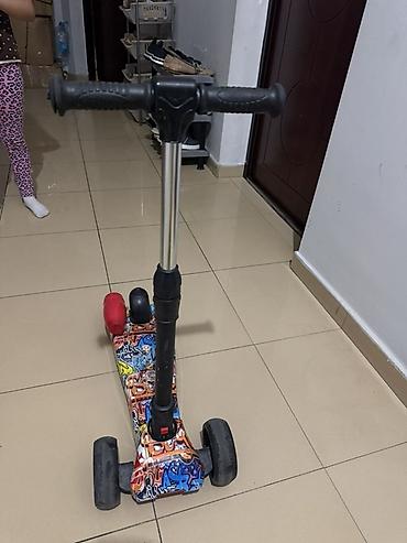 roller ucun usaq sortlari: Uşaq skuterı – 3 təkərli, grafiti naxışlı gövdə - Sükan: rezin — 2