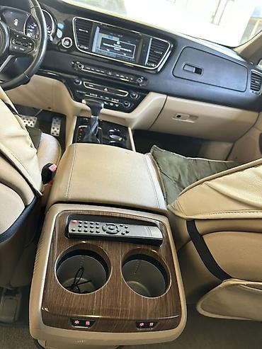 Kia: Kia Carnival: 2017 г., 2.2 л, Автомат, Дизель, Минивэн — 11