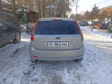 семёрка ош: Ford Fiesta: 2002 г., 1.4 л, Механика, Бензин, Хэтчбэк