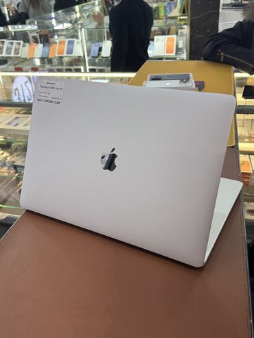 Ноутбуки: Ноутбук, Apple, 32 ГБ ОЗУ, Intel Core i7, 16 ", Б/у, Для работы, учебы, память SSD — 8