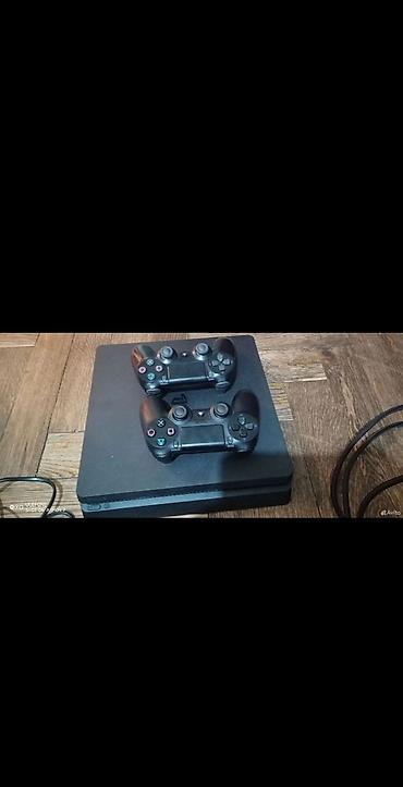 xbox wireless controller: Срочно Игровой комплект PlayStation 4 Slim 500гб с играми и двумя — 1