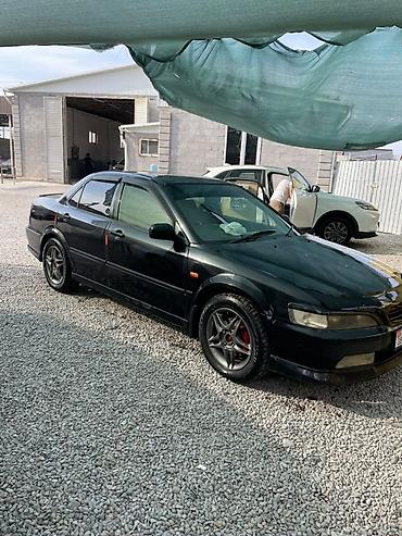 Унаа сатуу: Honda Accord: 1998 г., 2 л, Автомат, Бензин, Седан — 1