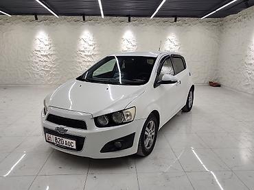 80 б4: Chevrolet Aveo: 2015 г., 1.4 л, Автомат, Бензин, Хэтчбэк — 1