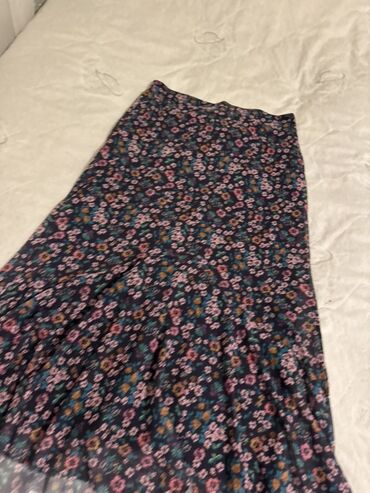 Ətəklər: Midi Ətək, S — 12