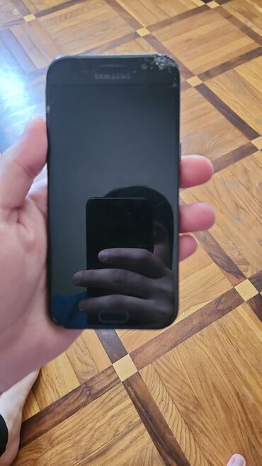 телефон флай слим: Samsung Galaxy A5 2017, 32 ГБ, цвет - Черный, Битый