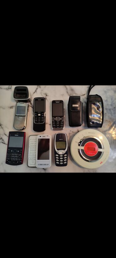nokia 8110 4g: Nokia E52, Б/у, < 2 ГБ, цвет - Черный, 1 SIM