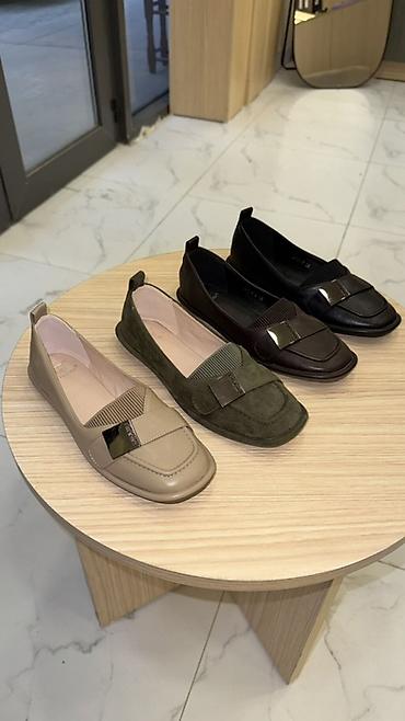 Qadın loafer ayaqqabıları - Model: klassik kvadrat burunlu loafer -