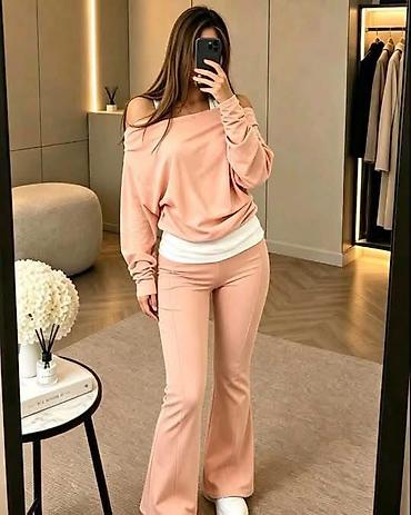 kompleti pantalone i prsluk: Komplet: 2.700dinara — 3