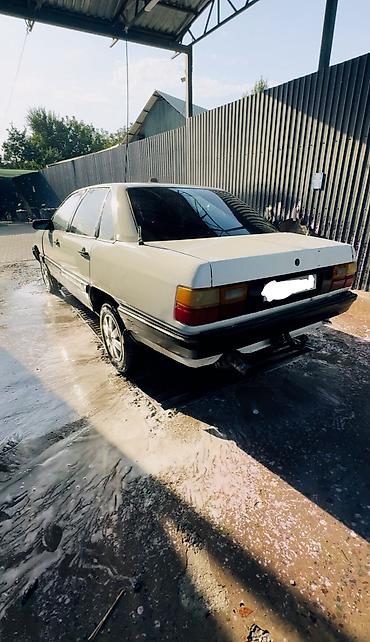 Audi 100: 1990 г., 2.3 л, Механика, Бензин, Седан