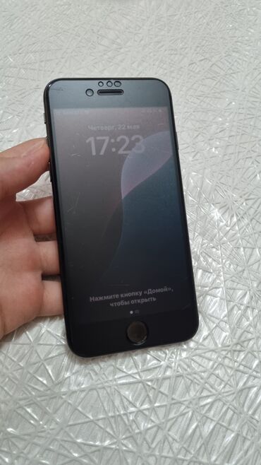 Apple iPhone: IPhone SE 2020, 64 GB, Jet Black, Barmaq izi, Face ID