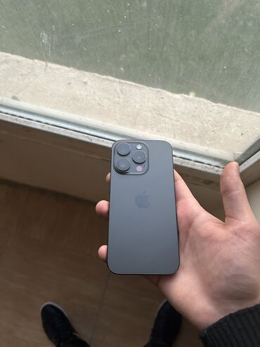 Apple iPhone: IPhone 15 Pro, 256 GB, Black Titanium, Face ID