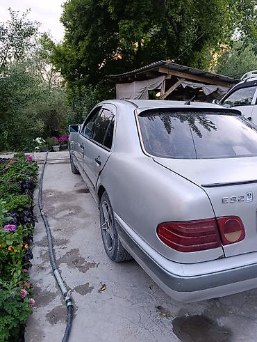 byd e9 1: Mercedes-Benz E-Class: 1997 г., 2.2 л, Механика, Бензин, Седан — 4