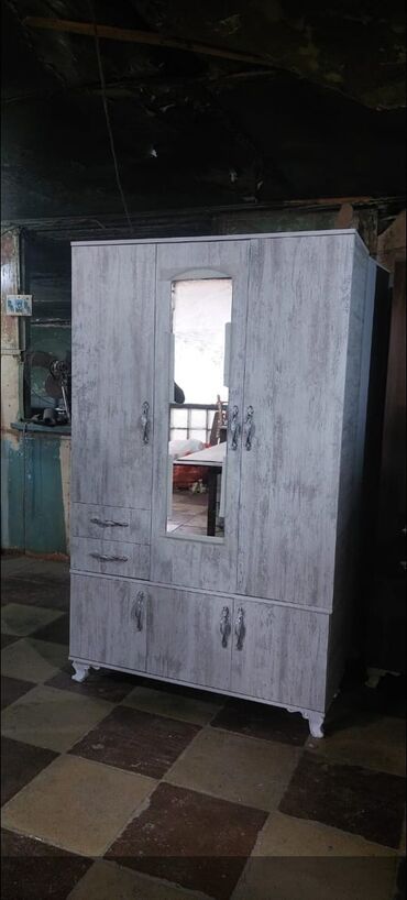 Dolablar: Yeni, Açılan, 3 qapılı Düz dolab, Qarderob, paltar dolabı — 10