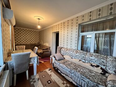 Həyət evləri və villaların satışı: Binəqədi qəs. 4 otaqlı, 100 kv. m, Orta təmir — 4