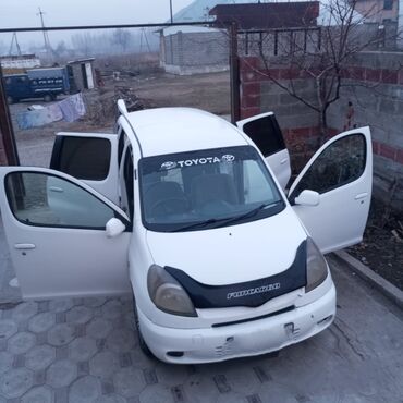машину авто: Toyota Funcargo: 2000 г., 1.3 л, Автомат, Бензин, Фургон